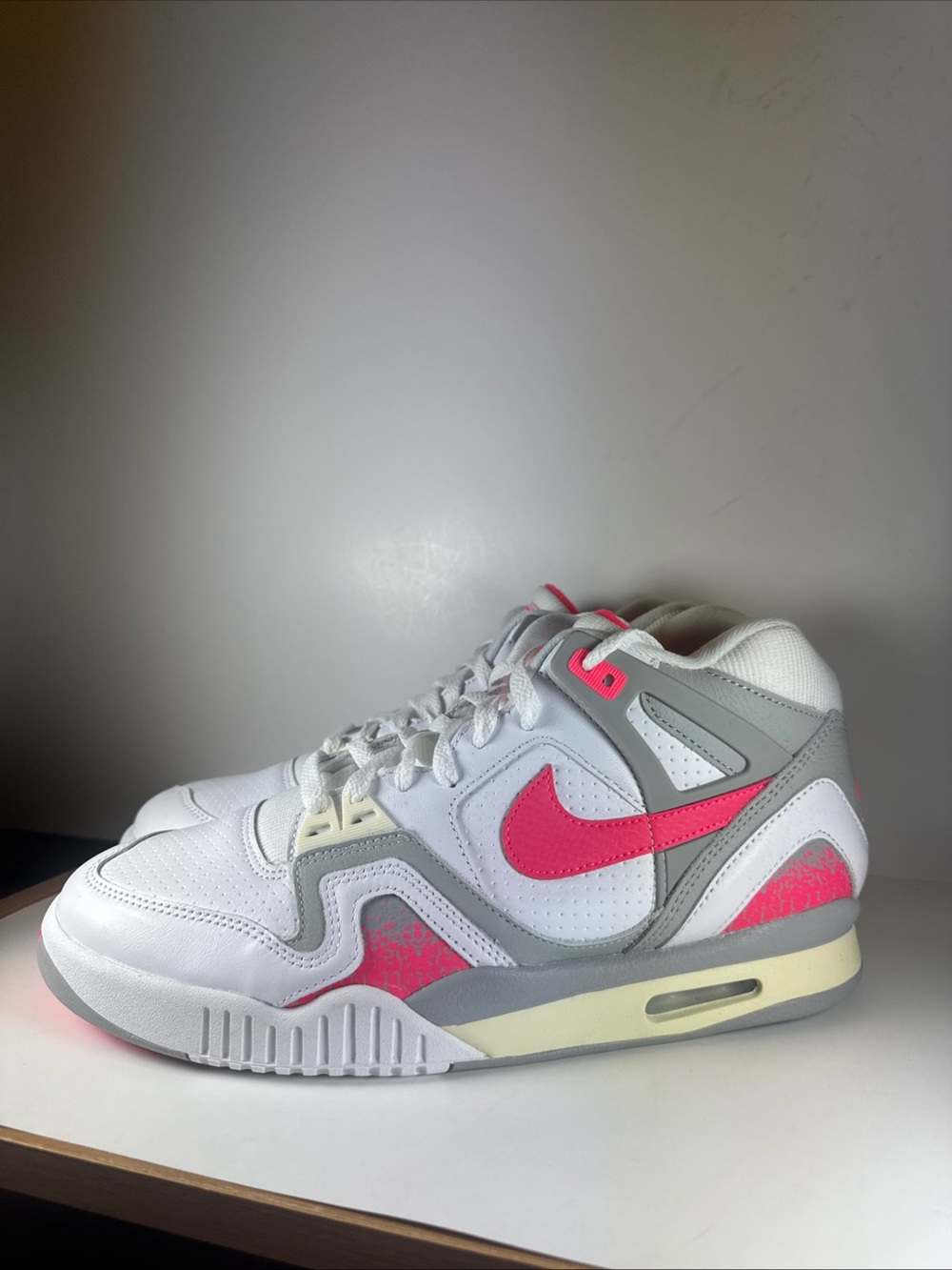 Nike Air Tech Challenge II Racer Pink Men’s Size 10 Sneakers